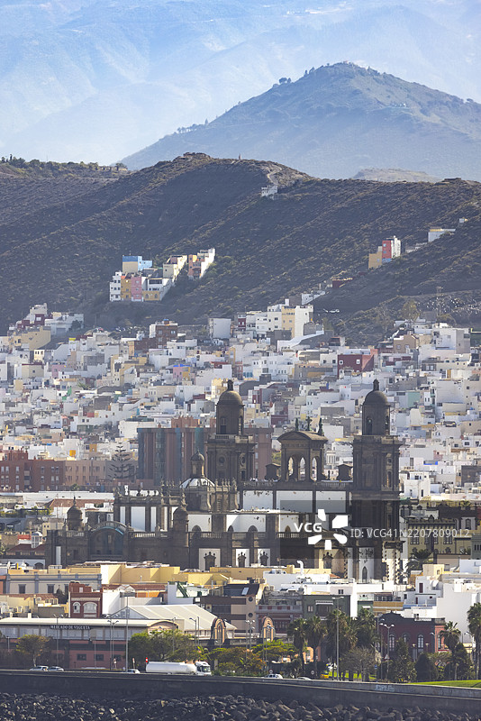 西班牙大加那利岛的拉斯帕尔马斯市与圣安娜大教堂图片素材