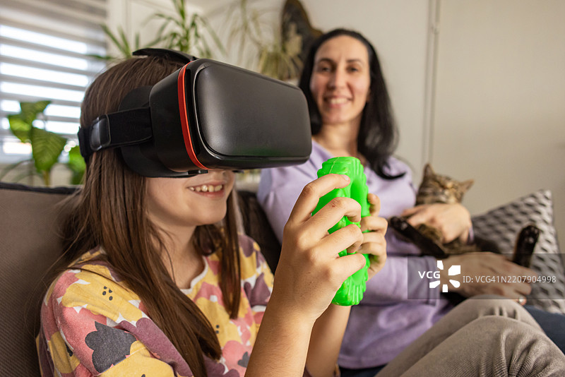 虚拟现实与毛茸茸的朋友图片素材