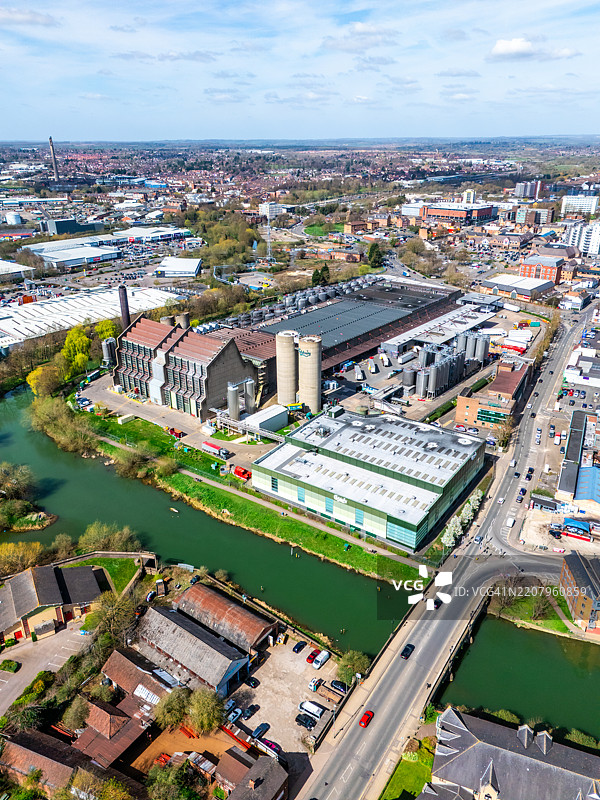 英国诺桑普顿市中心的无人机视角图片素材