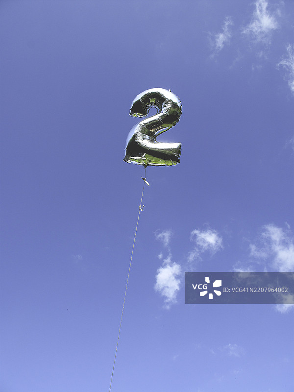 数字2银色气球图片素材