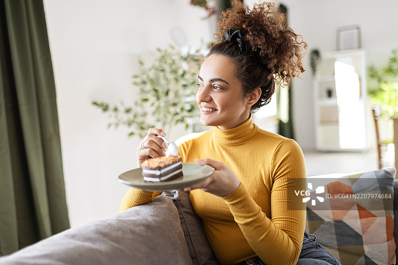 美食爱好者即将享用甜点图片素材