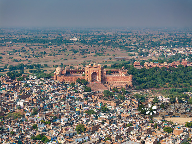 布兰德瓦扎的壮丽鸟瞰图 - 阿格拉，北方邦，印度的法泰赫布尔·西克里大门图片素材