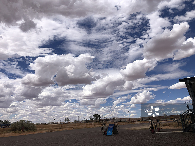 南澳大利亚伊南敏卡的天空与土地的美丽景色图片素材