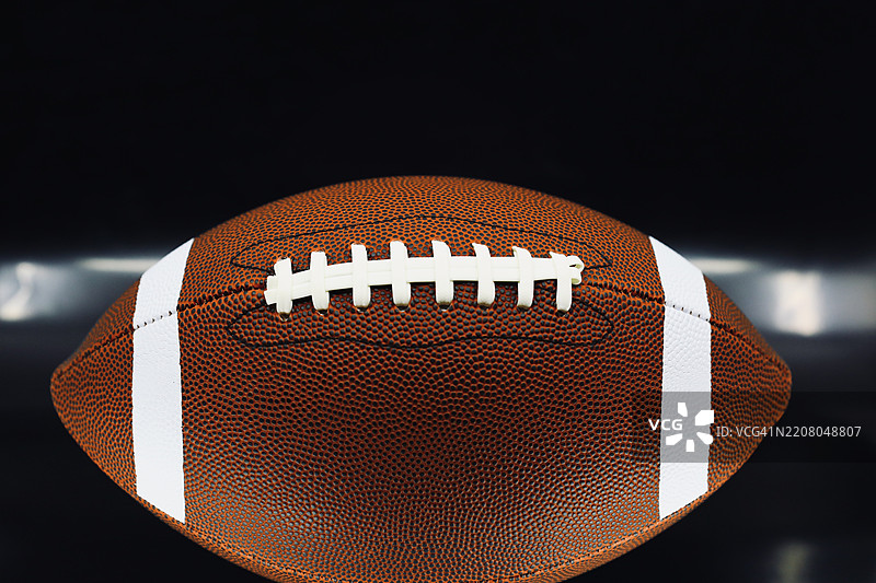 橄榄球概念 - 猪皮球图片素材