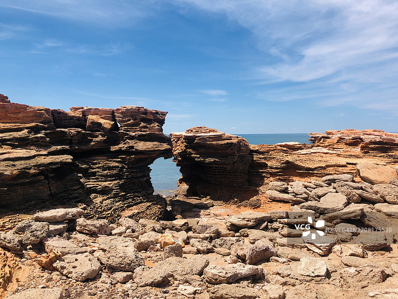 布鲁姆，西澳大利亚，澳大利亚的岩石与天空的美丽景色图片素材