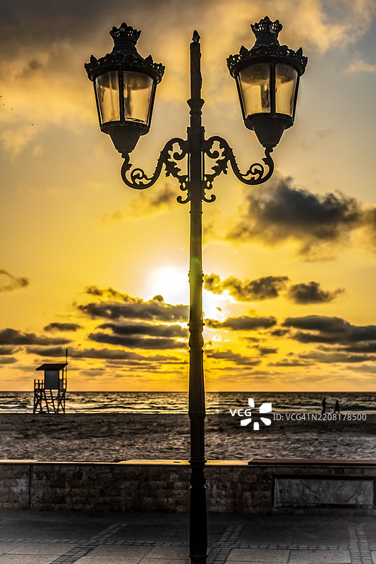 日落时分，海滩与天空的美丽景色图片素材