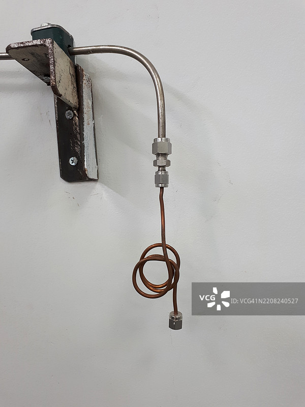 燃气管道网络和阀门系统的特写图片素材