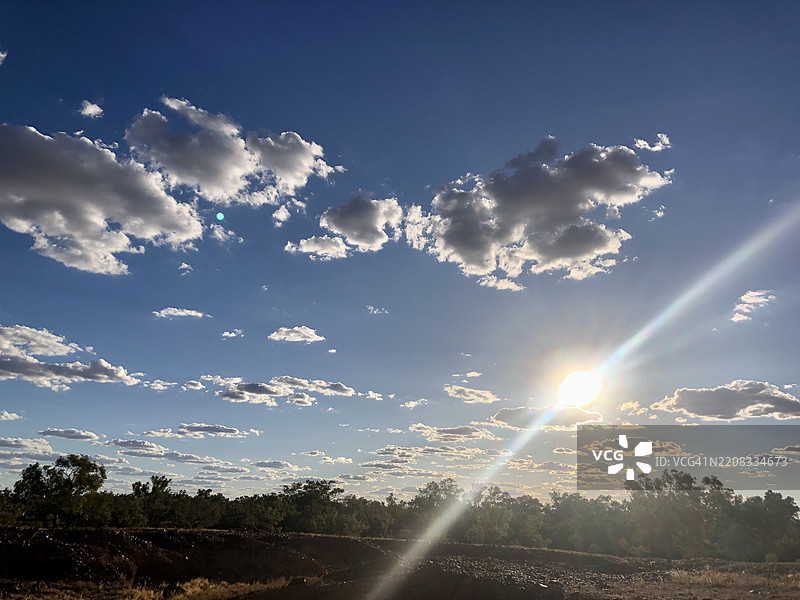 南澳大利亚伊南敏卡的天空下风景如画的景观图片素材