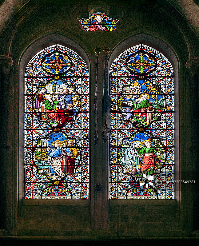 奇切斯特大教堂的彩色玻璃窗图片素材