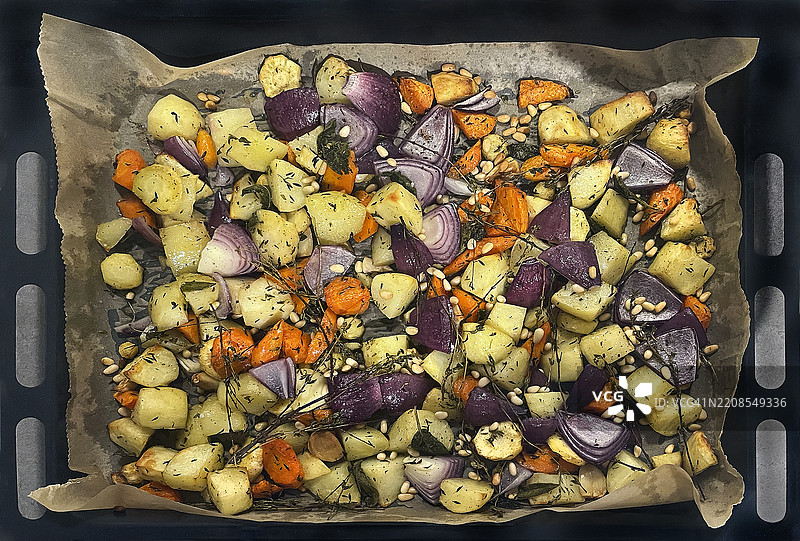 烤蔬菜的烤盘图片素材