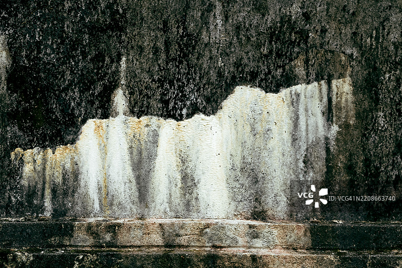 风化的灰色墙壁，状态褪色图片素材