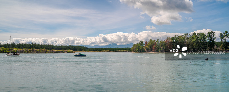 马普阿码头-云景与河流-南岛图片素材