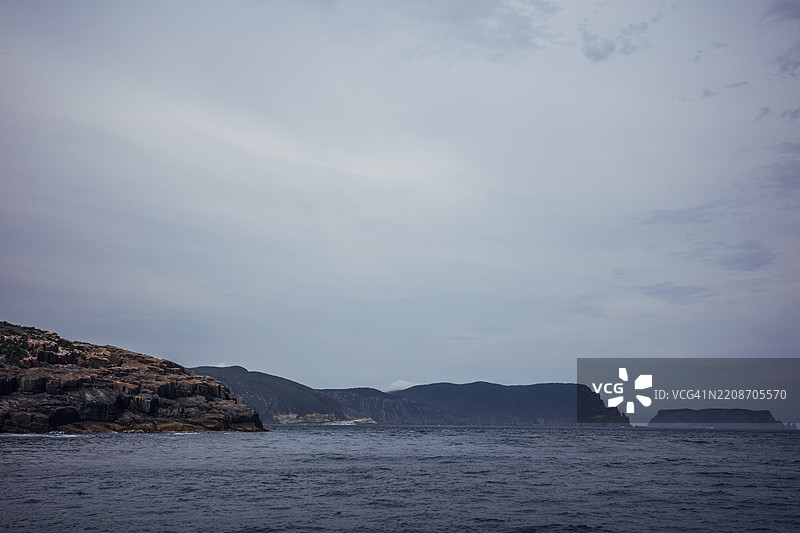 塔斯马尼亚波特亚瑟的塔斯曼国家公园保护区海岸悬崖景观图片素材