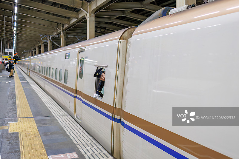 乘坐上越新干线MAX Toki。图片素材