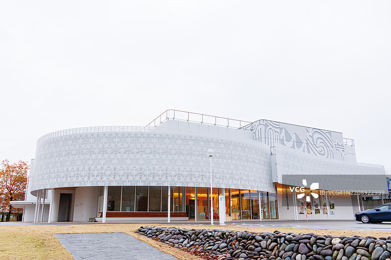 时尚的外观。图片素材