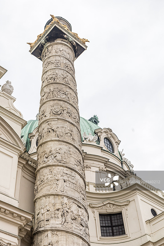 圣查尔斯教堂的方尖碑图片素材