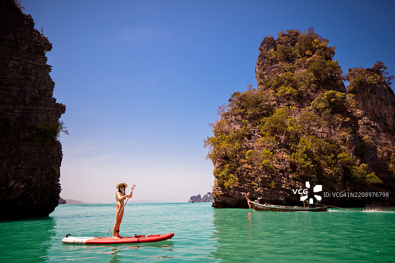 在库达湾划桨图片素材