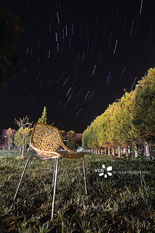 夜间守望图片素材