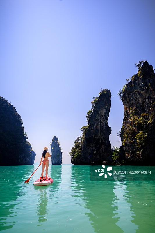 在泻湖中爱夏天图片素材