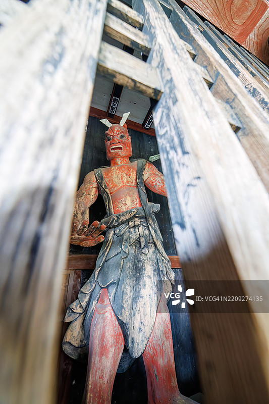 寺门口的守门神像。图片素材