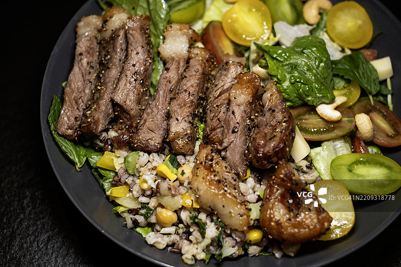 自制沙拉，南瓜，牛肉，胡萝卜图片素材