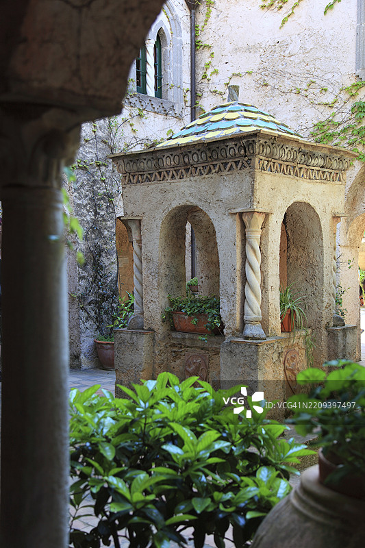 意大利阿马尔菲海岸拉韦洛的辛布罗尼花园，萨勒诺省，坎帕尼亚，欧洲图片素材