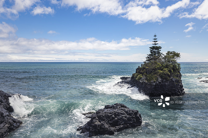 亚速尔群岛圣米格尔岛的海洋岩石图片素材