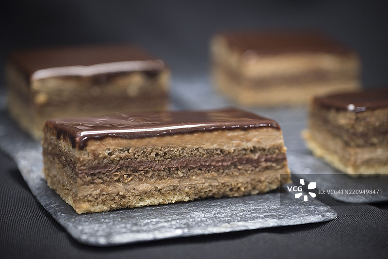 歌剧院蛋糕切片图片素材