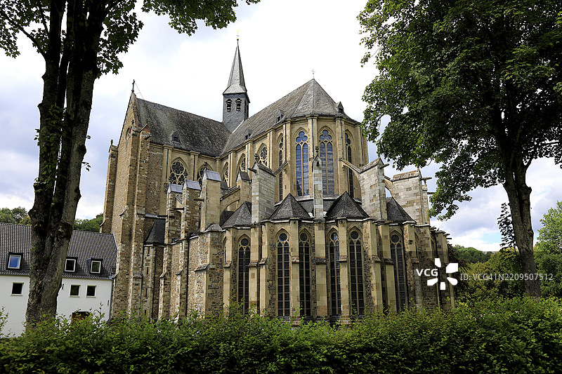 阿尔滕贝格大教堂，贝尔吉舍大教堂，阿尔滕贝格修道院的前修道院教堂，由西多会于1133年建造，位于德国北莱茵-威斯特法伦州科隆行政区的莱茵-贝尔吉舍区。图片素材