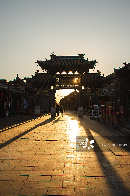 中国平遥古镇的城市街道图片素材