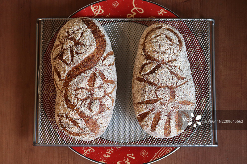 自制乡村意大利面包图片素材