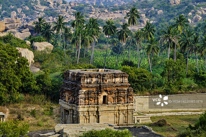 印度，卡纳塔克邦，汉皮，维贾亚纳加尔王国在14至16世纪的最后一个伟大印度教王国的首都图片素材