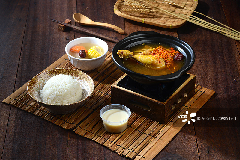 人参鸡汤图片素材