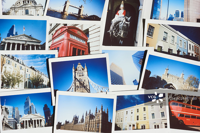 伦敦的即时旅行假期照片集合放在桌子上图片素材