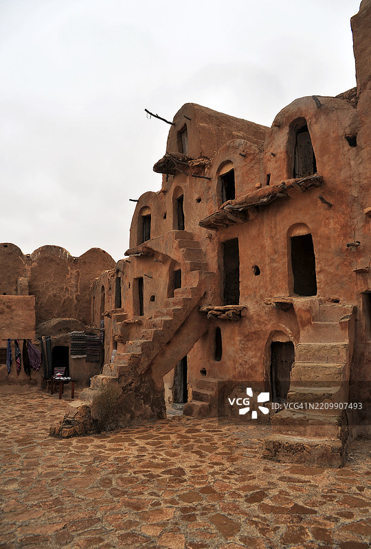 索尔坦家族的库萨尔，位于突尼斯塔塔温附近的加固粮仓，北撒哈拉地区图片素材