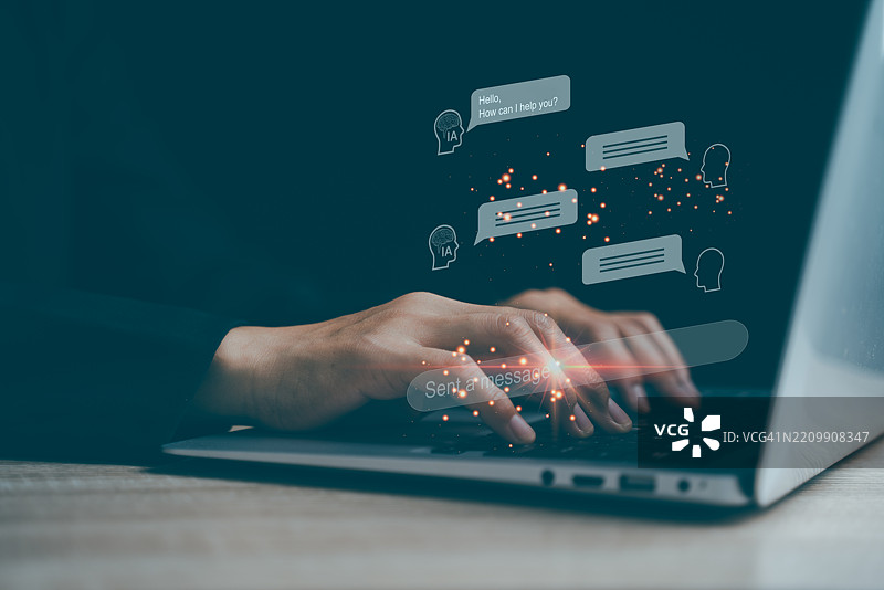 聊天机器人、对话、技术、客户和在线互动在这个未来虚拟助手概念中得以可视化，展示了屏幕上的数字客户服务。图片素材