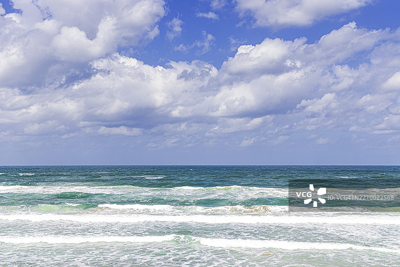 正午的地中海图片素材