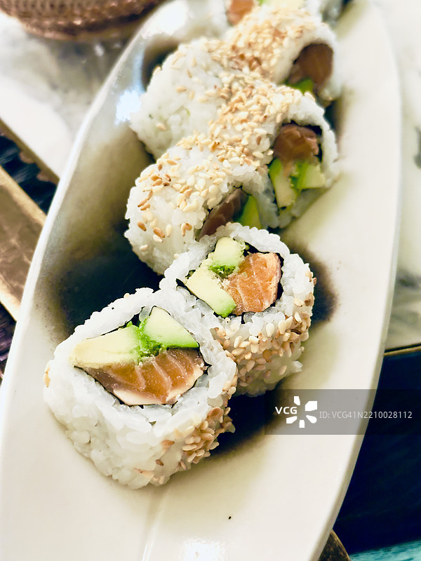 反卷寿司（内外翻转的寿司卷）图片素材