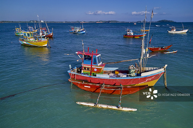 斯里兰卡，南部省，维利甘海滩，停泊的渔船图片素材