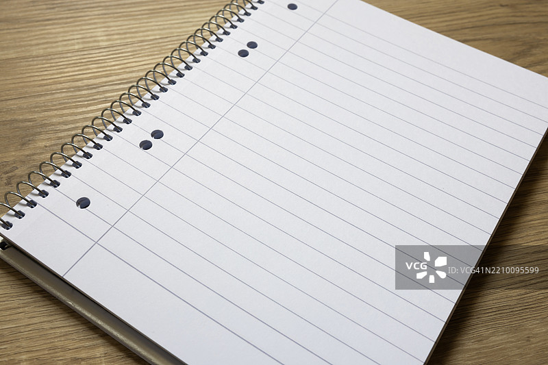 带有木质背景的空白横线写作本图片素材