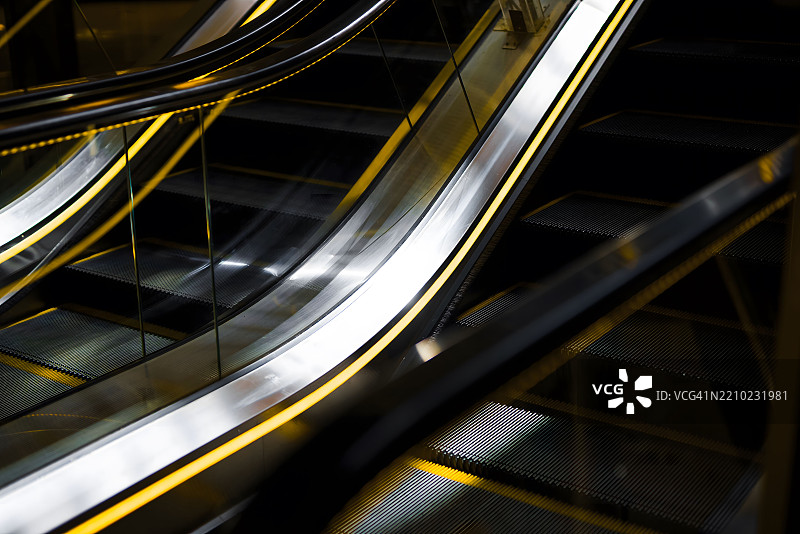 现代奢华的电梯，特写图片素材
