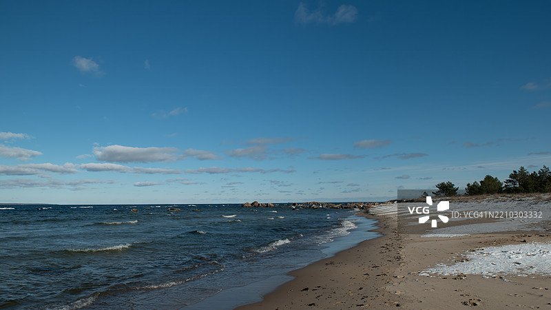 海滩与天空的美丽景色图片素材