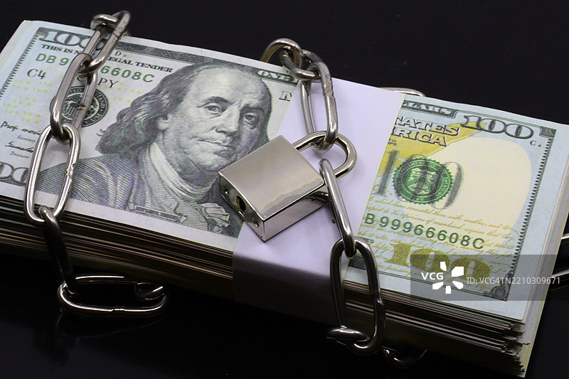 停止花钱的理念图片素材