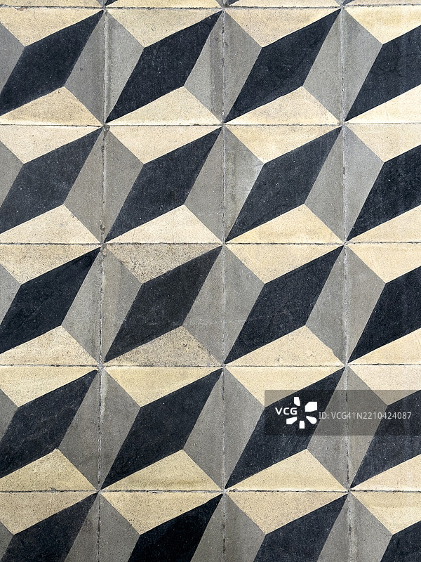 希腊米提林教堂地板上的对称瓷砖图片素材