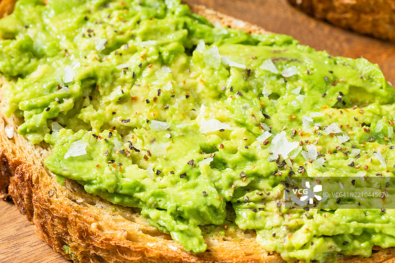 健康自制鳄梨吐司，适合早午餐，美国图片素材