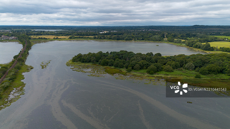 普尔港的霍尔斯湾垂直裁剪航拍照片图片素材