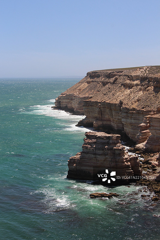 西澳大利亚温布利的清澈天空下的海景图片素材