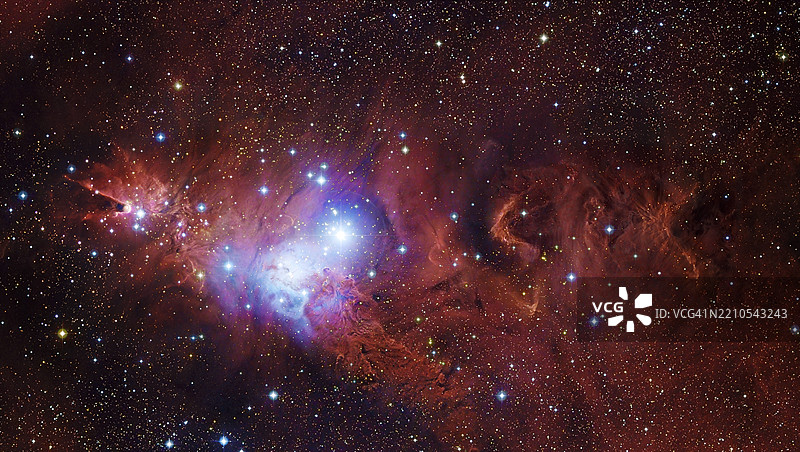 锥形星云和圣诞树星团图片素材