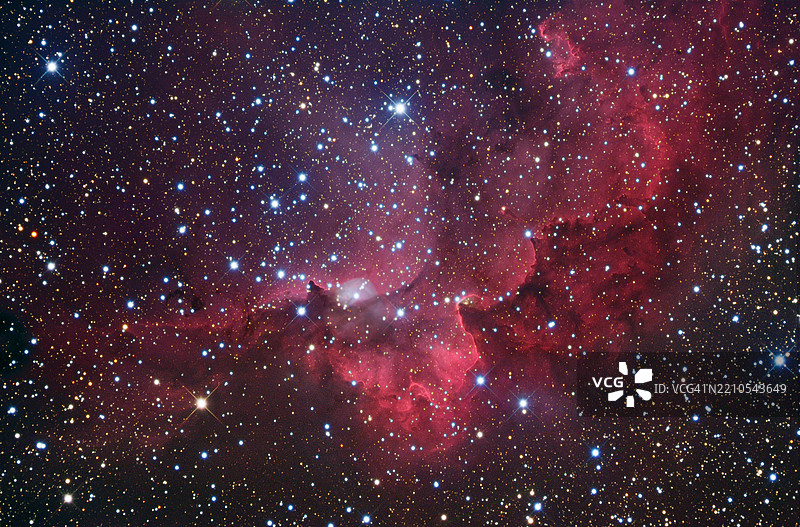 发射星云Sh2-142，光学图像图片素材