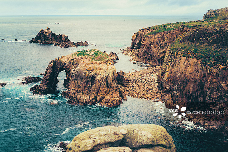 就在前方，康沃尔，英格兰的陆地尽头图片素材